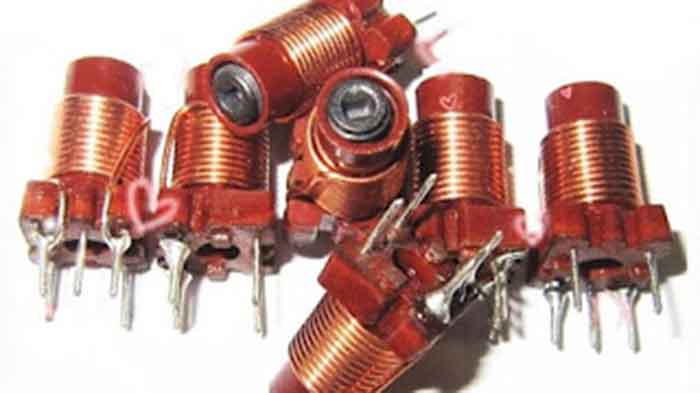 Induktor inti ferit (ferrite)