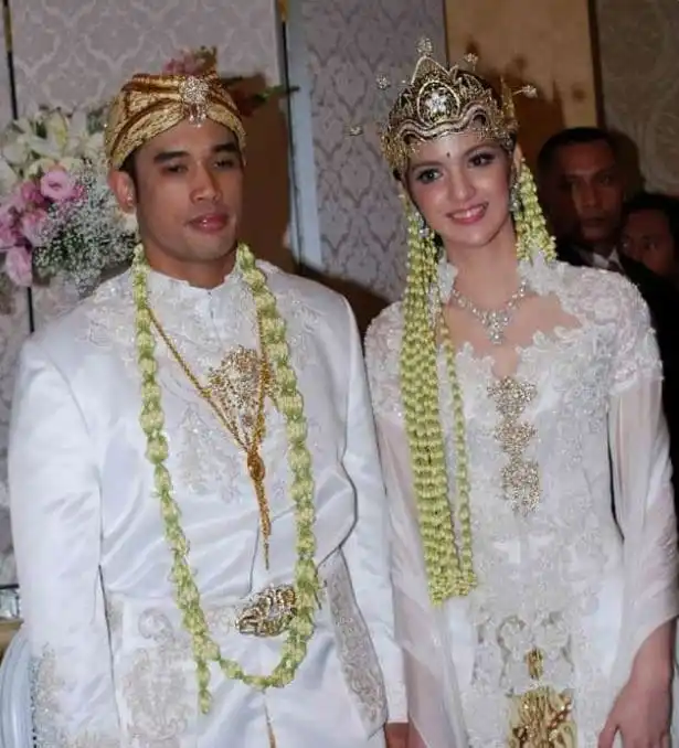 Pakaian Adat Pengantin Banten: Perpaduan Budaya Sunda dan Jawa