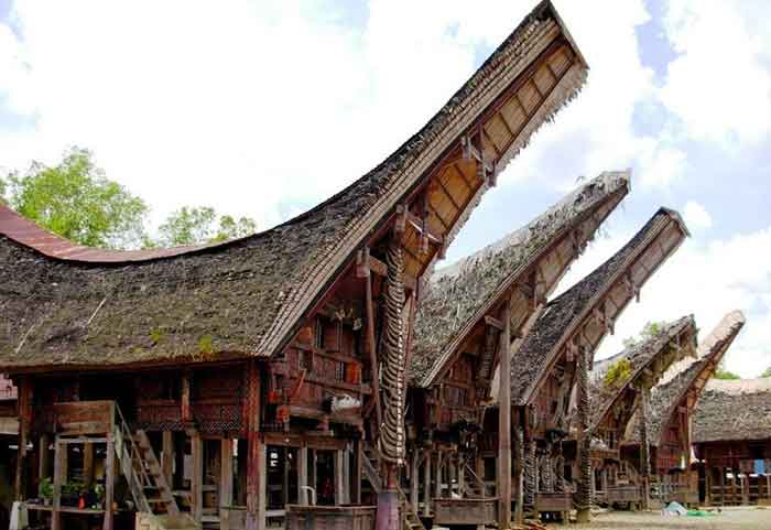 Mengenal Rumah Adat Tongkonan dari Sulawesi Selatan